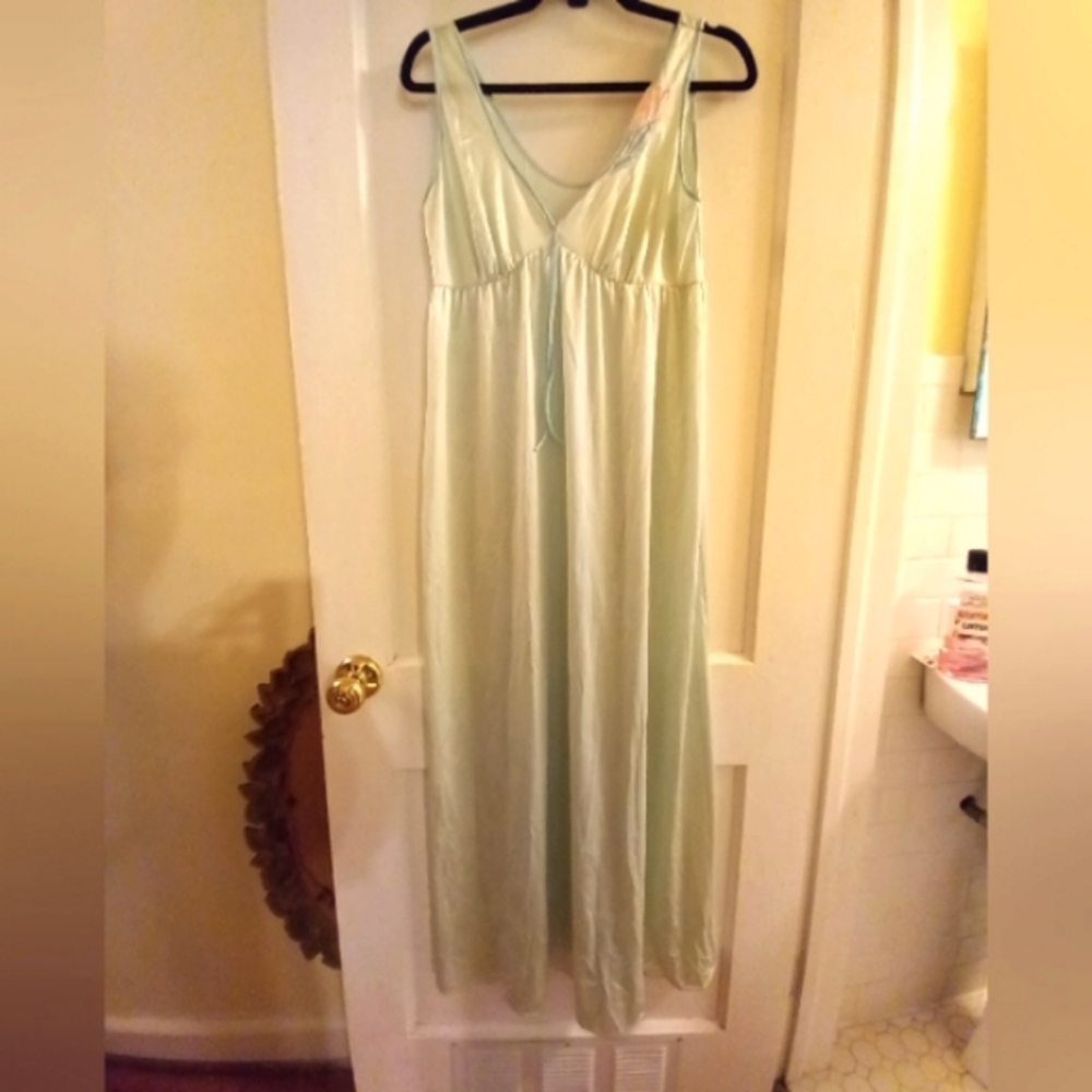 Vintage Romantic Blue Floral Night Gown
